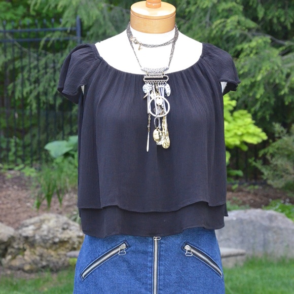 GARAGE CROP TOP - Picture 2 of 5